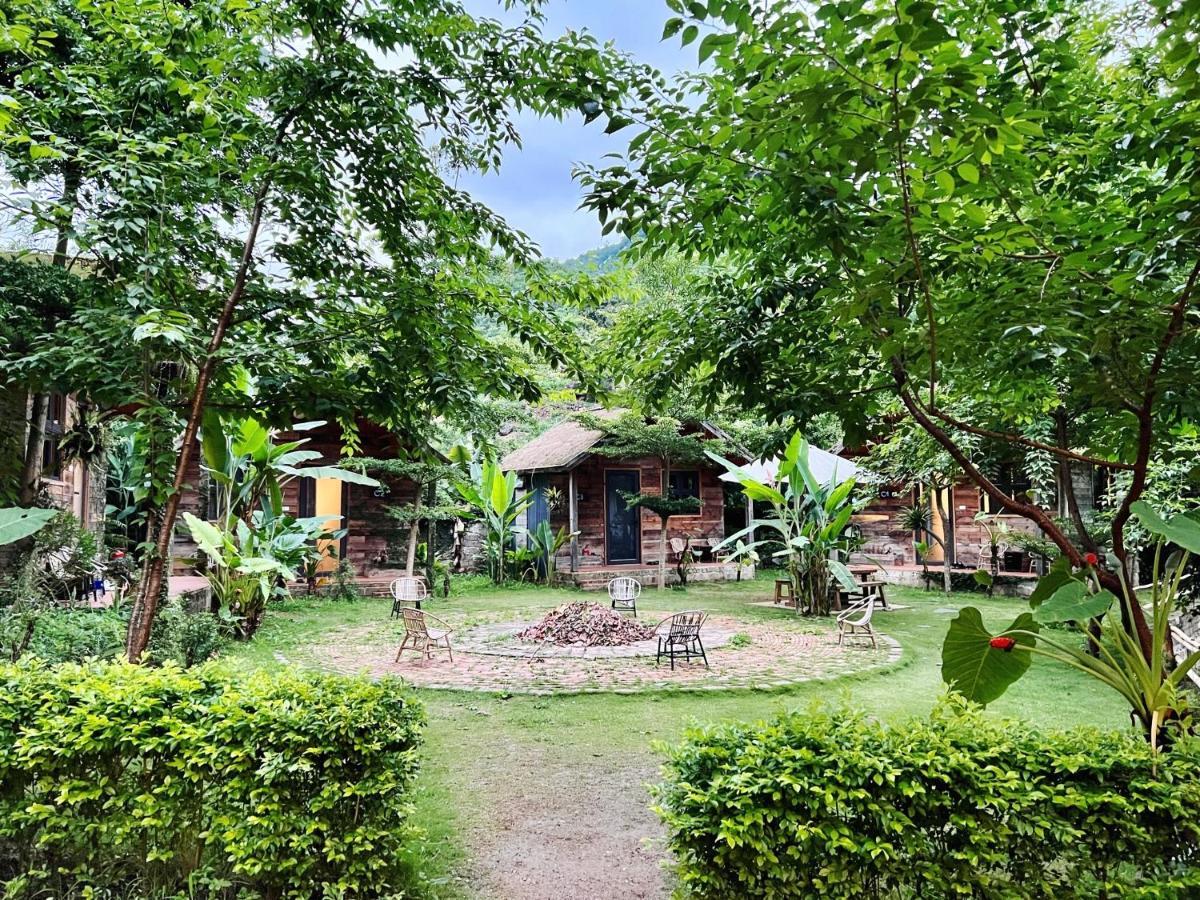 Hotel House By Lake Moc Chau Esterno foto
