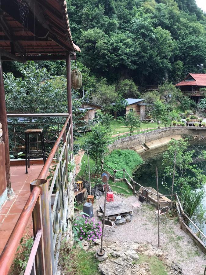 Hotel House By Lake Moc Chau Esterno foto