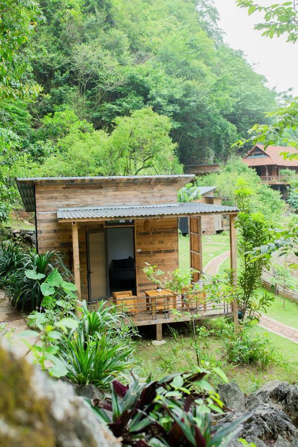 Hotel House By Lake Moc Chau Esterno foto