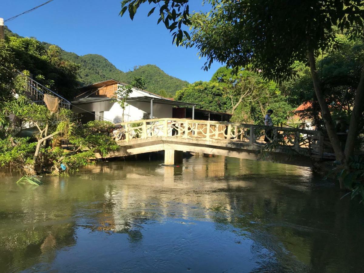 Hotel House By Lake Moc Chau Esterno foto
